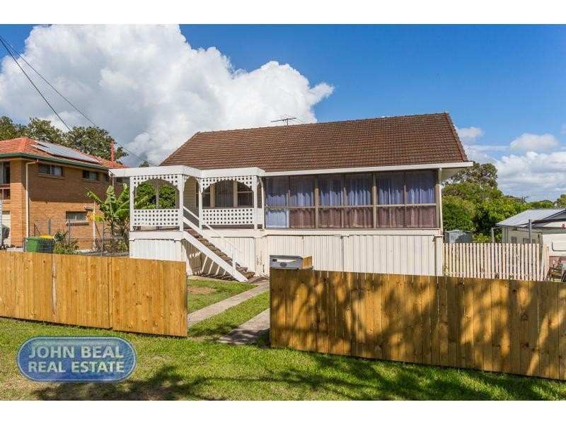 215 Scarborough Road, Scarborough QLD 4020