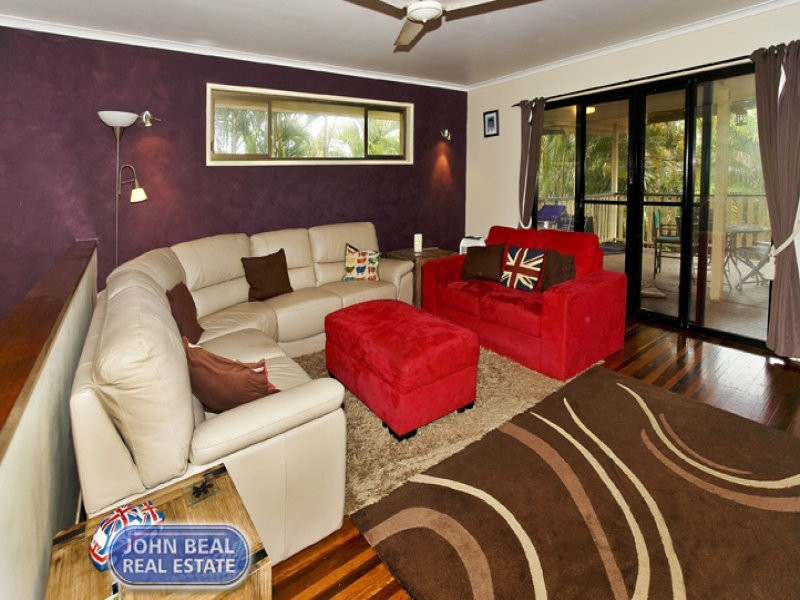 45 Oyster Point Esplanade, Scarborough QLD 4020