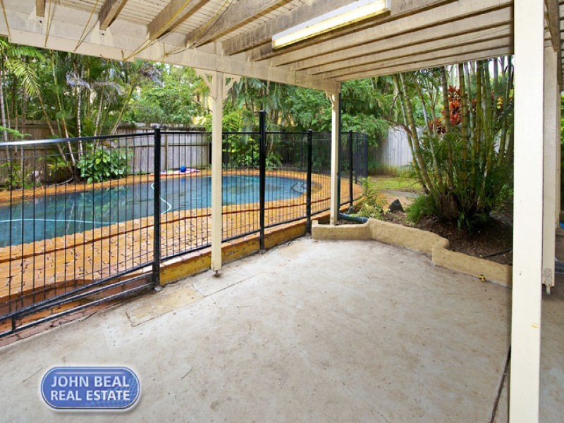 45 Oyster Point Esplanade, Scarborough QLD 4020