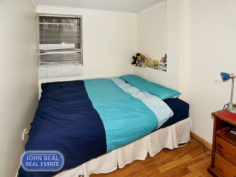 45 Oyster Point Esplanade, Scarborough QLD 4020