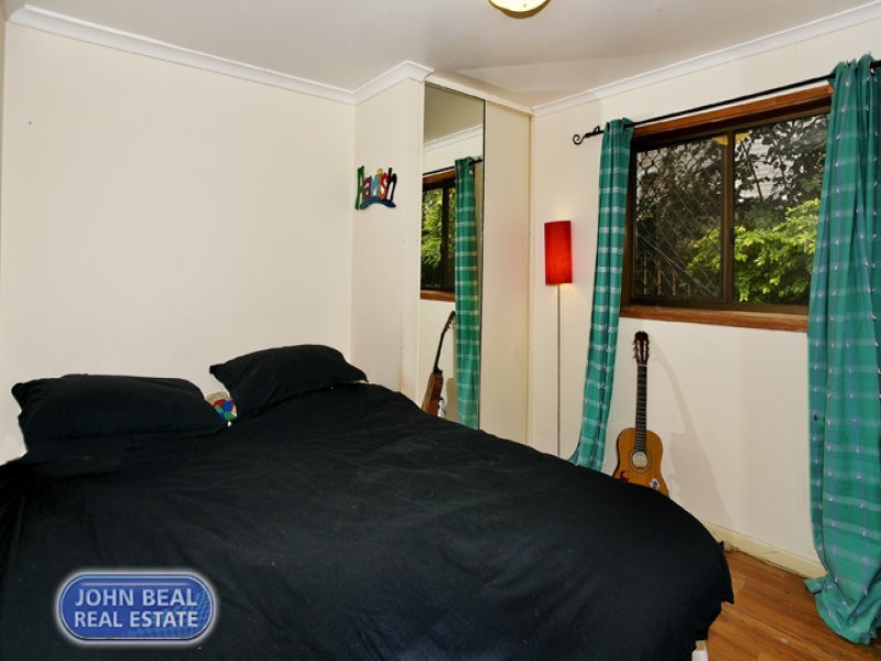 45 Oyster Point Esplanade, Scarborough QLD 4020
