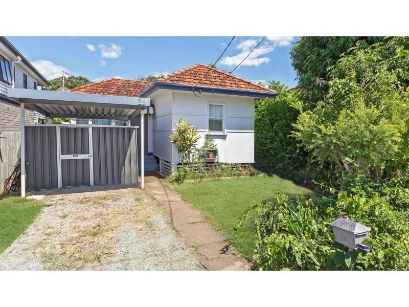 29 Westbrook Street, Woody Point QLD 4019