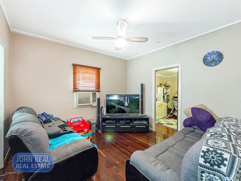 29 Westbrook Street, Woody Point QLD 4019