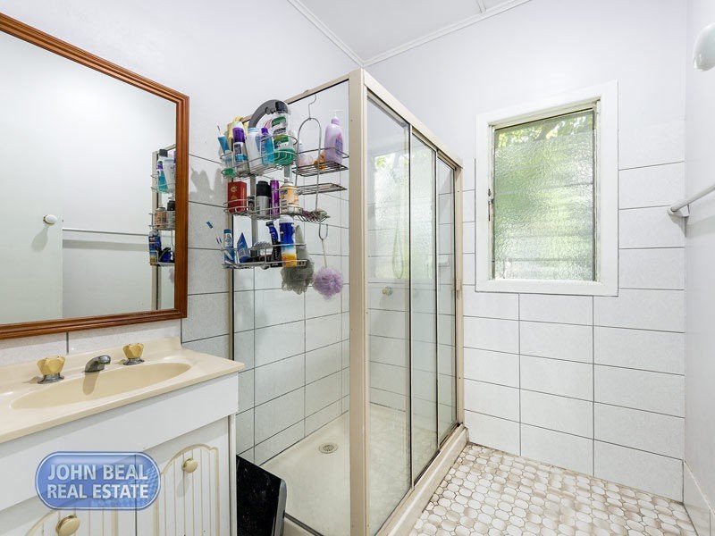 29 Westbrook Street, Woody Point QLD 4019