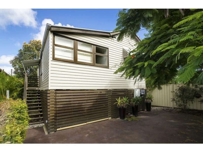 33 McAneny Street, Redcliffe QLD 4020