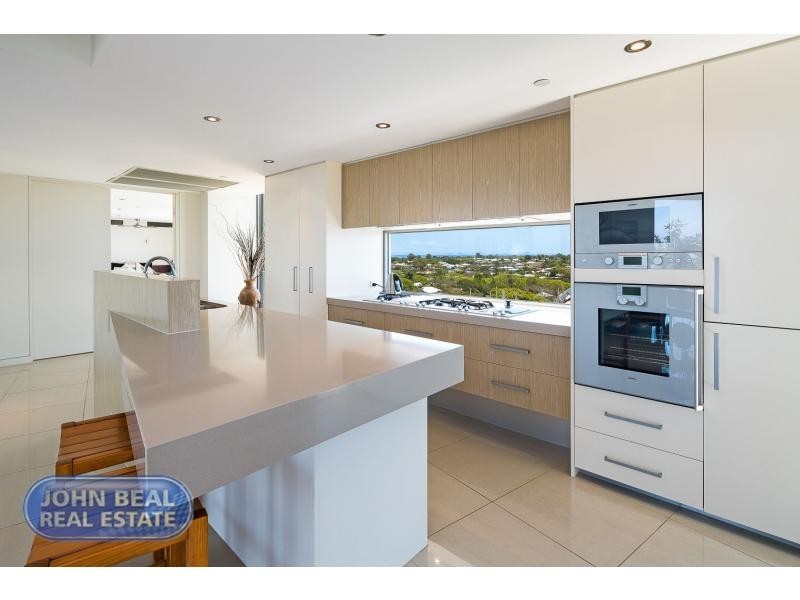 15/16 Prince Edward Parade, Redcliffe QLD 4020