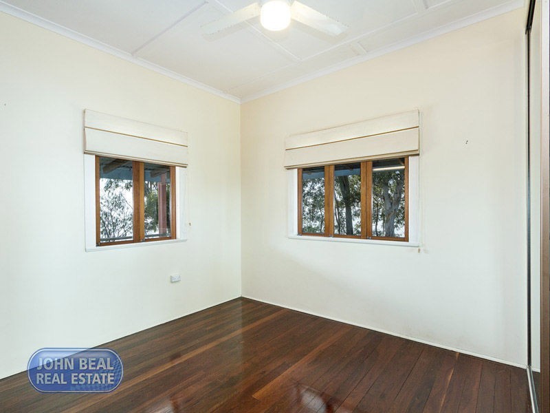 39 Esplanade, Deception Bay QLD 4508