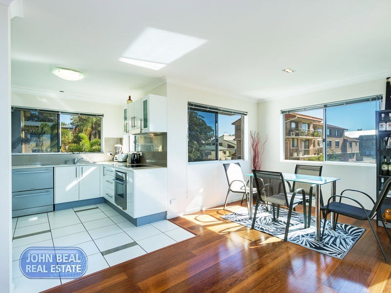 6/6 Georgina Street, Woody Point QLD 4019