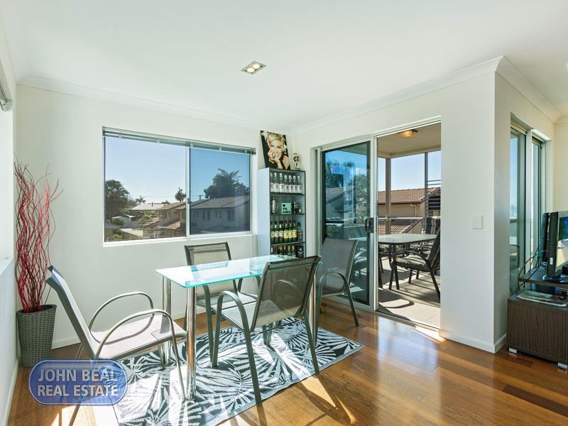 6/6 Georgina Street, Woody Point QLD 4019