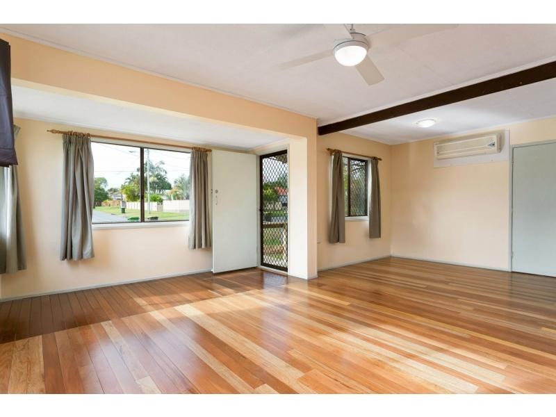 121 Scarborough Road, Redcliffe QLD 4020