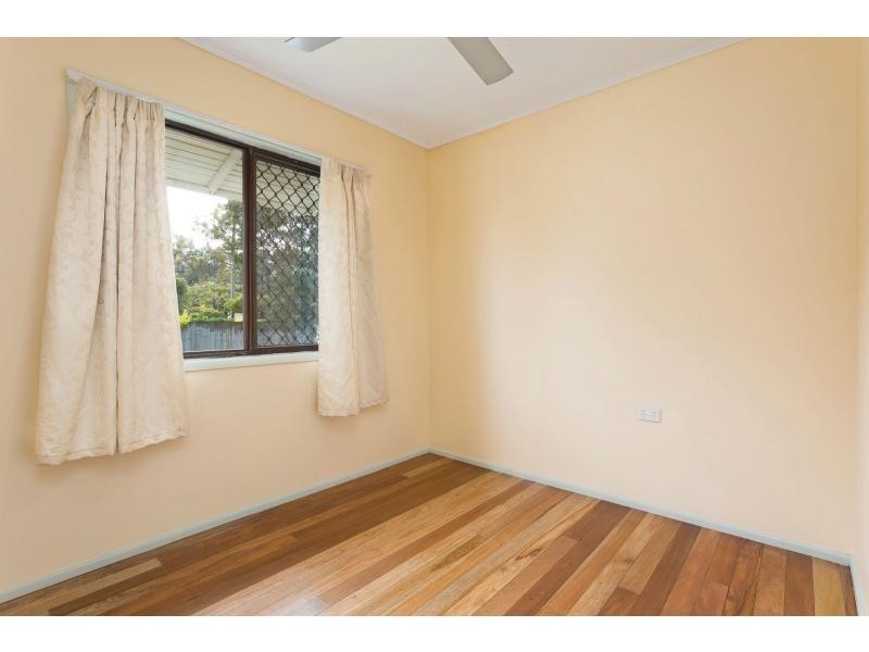 121 Scarborough Road, Redcliffe QLD 4020