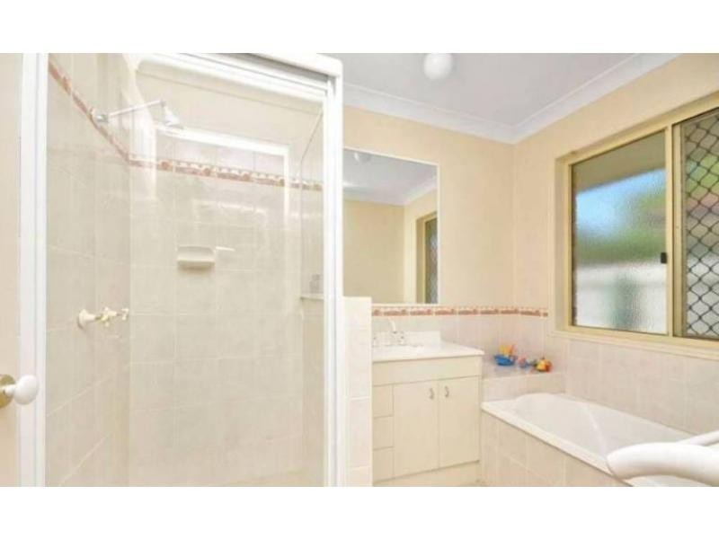 68 Finnegan Street, Rothwell QLD 4022