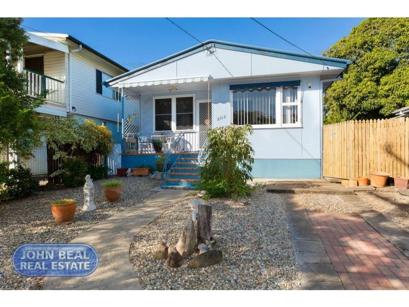 202 Scarborough Road, Scarborough QLD 4020