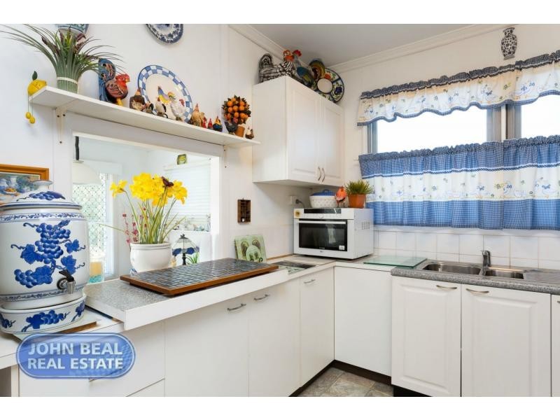 202 Scarborough Road, Scarborough QLD 4020