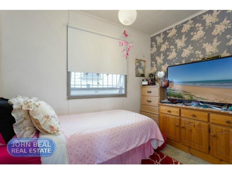 202 Scarborough Road, Scarborough QLD 4020