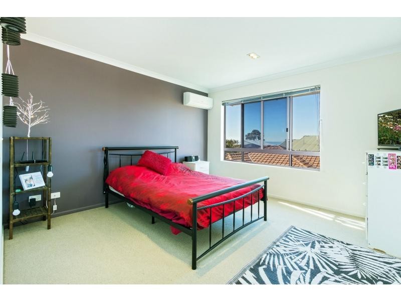 6/6 Georgina Street, Woody Point QLD 4019