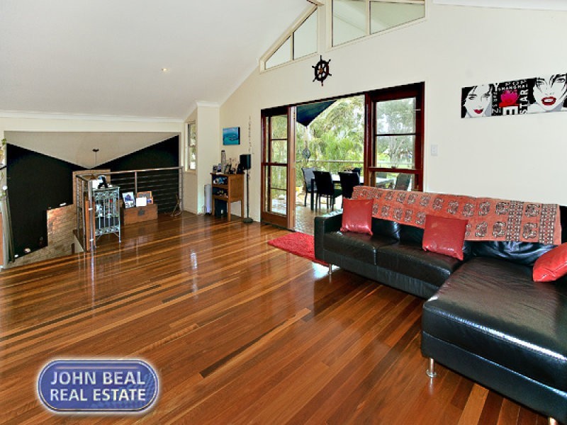 25 Thurecht Parade, Scarborough QLD 4020