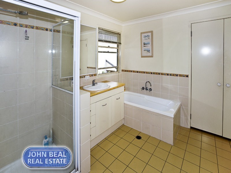 25 Thurecht Parade, Scarborough QLD 4020