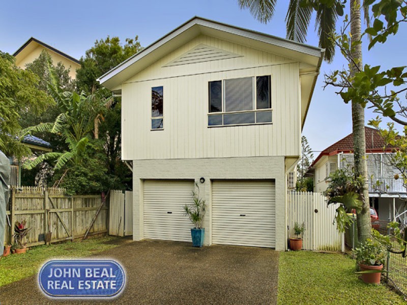 25 Thurecht Parade, Scarborough QLD 4020