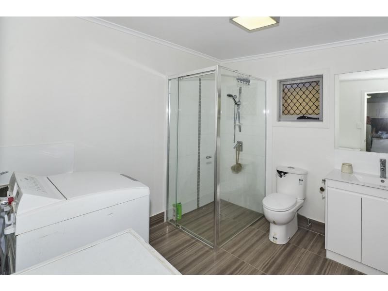 217 Scarborough Road, Scarborough QLD 4020