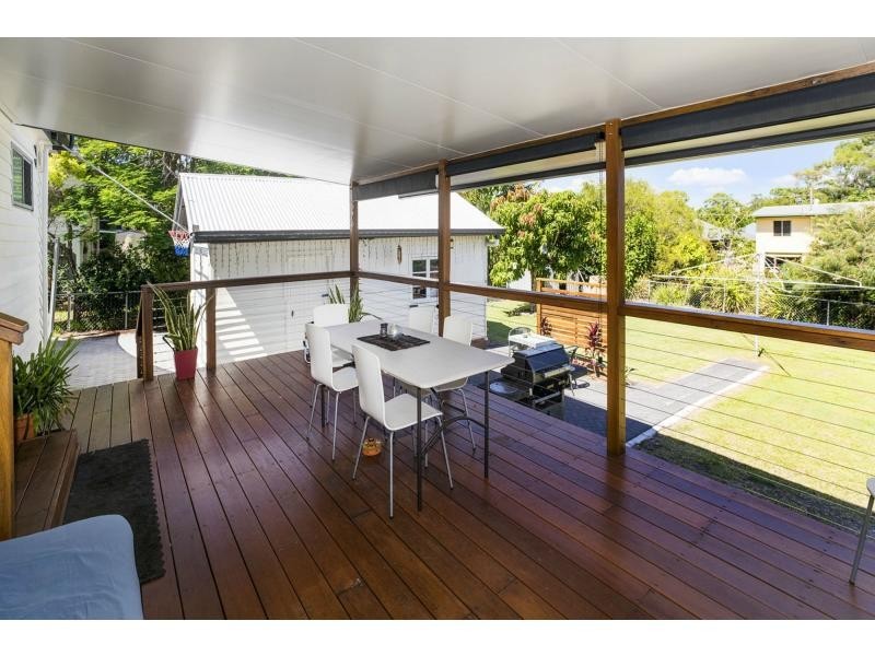 217 Scarborough Road, Scarborough QLD 4020