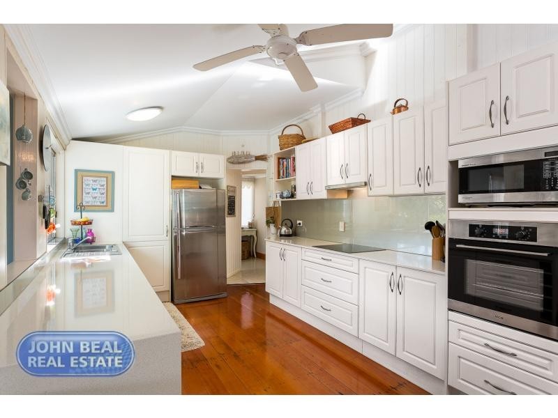 14 Steven Street, Redcliffe QLD 4020