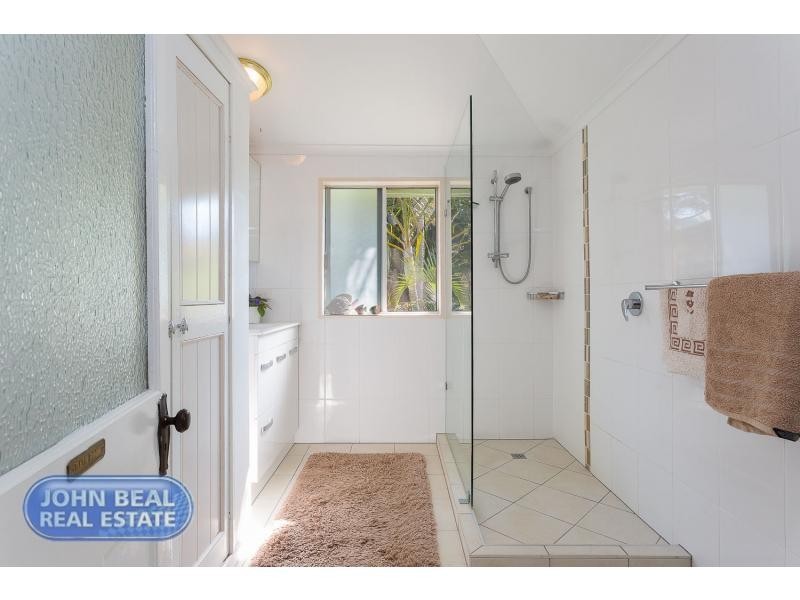 14 Steven Street, Redcliffe QLD 4020