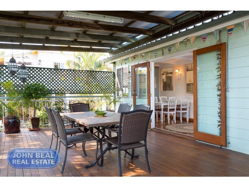 14 Steven Street, Redcliffe QLD 4020