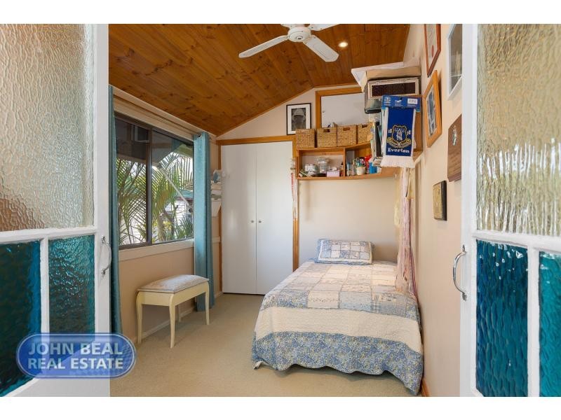 14 Steven Street, Redcliffe QLD 4020