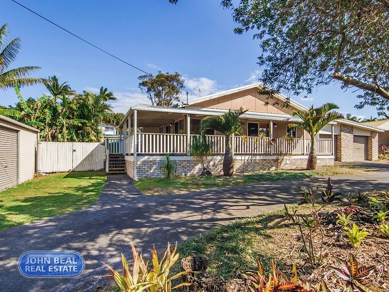 151 Anzac Avenue, Redcliffe QLD 4020