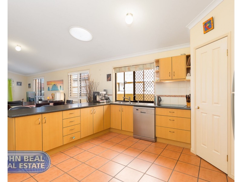 10a Queen Street, Scarborough QLD 4020