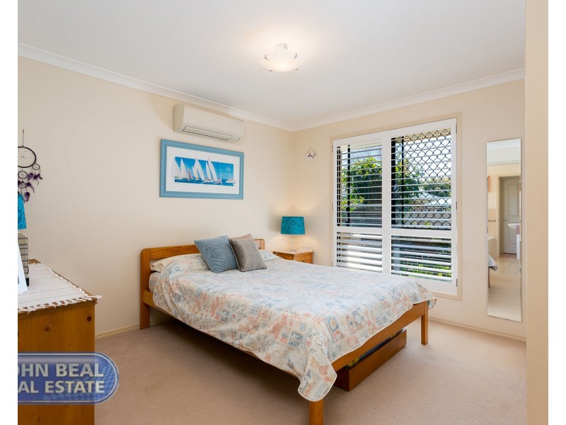 10a Queen Street, Scarborough QLD 4020