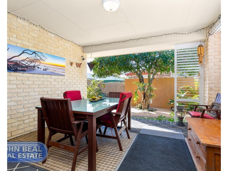 10a Queen Street, Scarborough QLD 4020