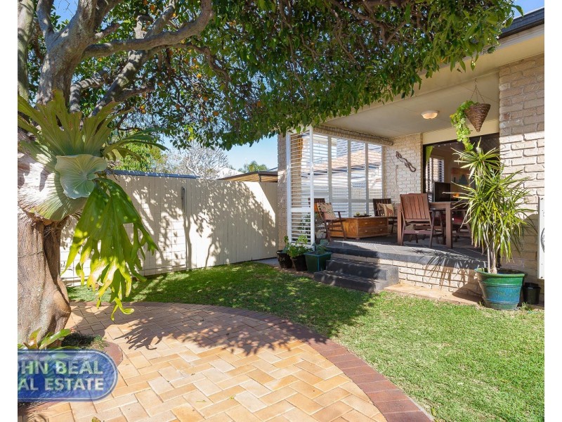 10a Queen Street, Scarborough QLD 4020