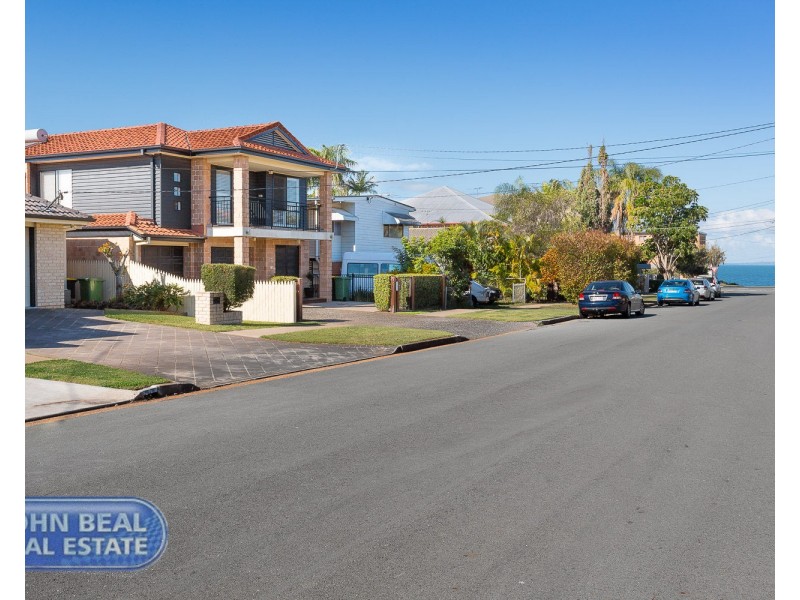 10a Queen Street, Scarborough QLD 4020