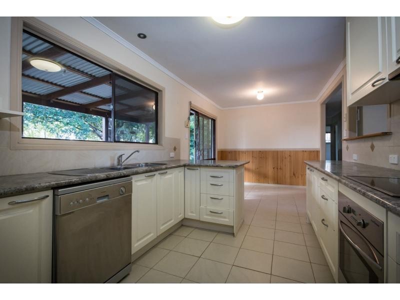 27 Pamrick Crescent, Clontarf QLD 4019