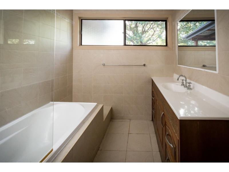 27 Pamrick Crescent, Clontarf QLD 4019