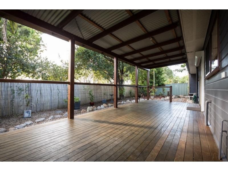27 Pamrick Crescent, Clontarf QLD 4019