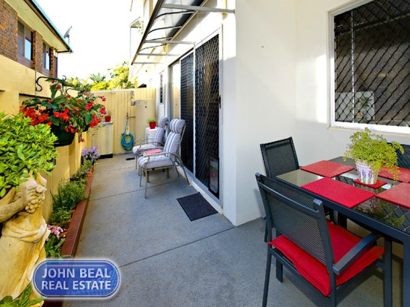 Unit 3/415 Scarborough Road, Scarborough QLD 4020