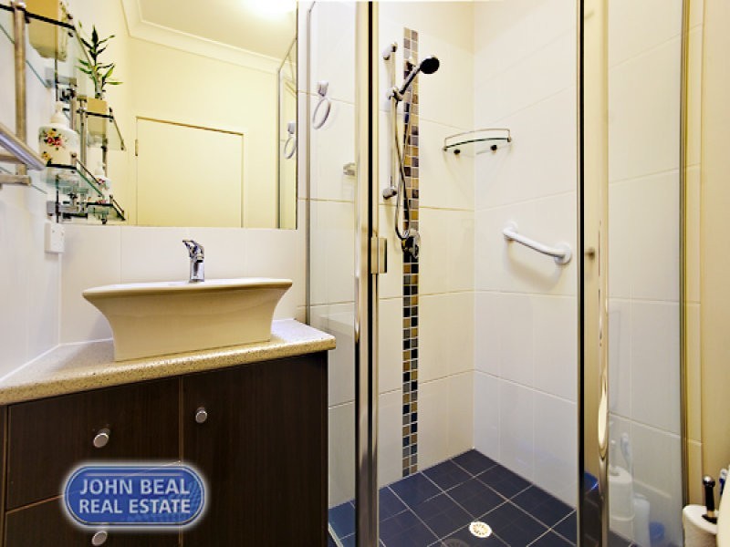 Unit 3/415 Scarborough Road, Scarborough QLD 4020