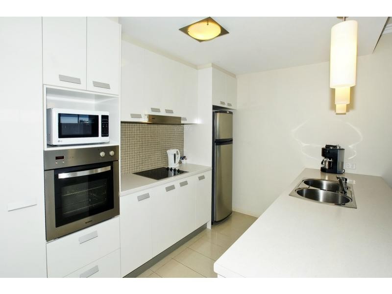 10/3 Sydney Street, Redcliffe QLD 4020