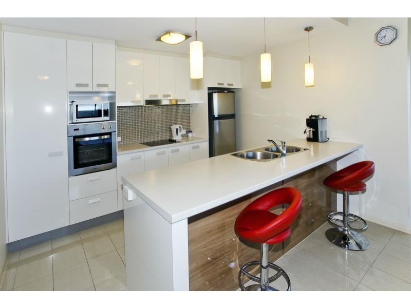 10/3 Sydney Street, Redcliffe QLD 4020