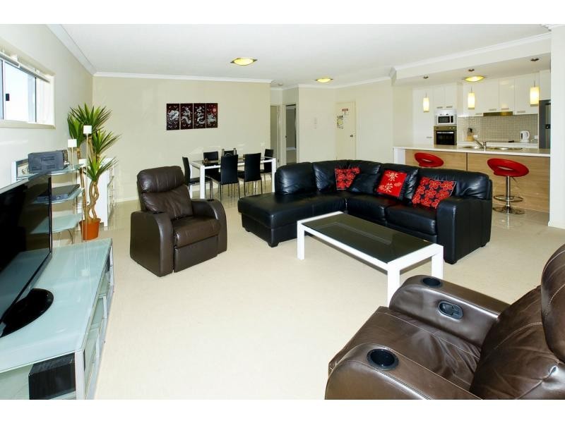 10/3 Sydney Street, Redcliffe QLD 4020