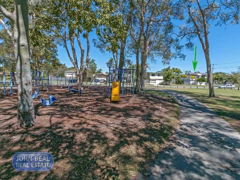 52 Maryborough Terrace, Scarborough QLD 4020