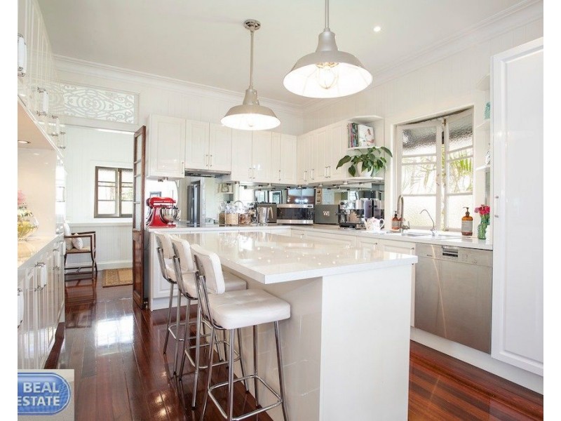 662 Oxley Avenue, Scarborough QLD 4020