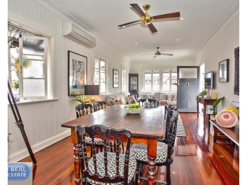 662 Oxley Avenue, Scarborough QLD 4020