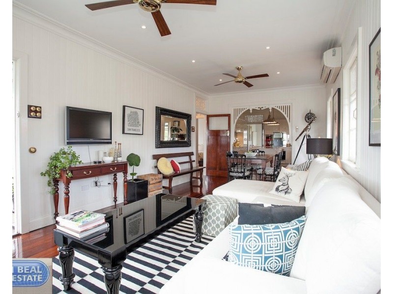 662 Oxley Avenue, Scarborough QLD 4020