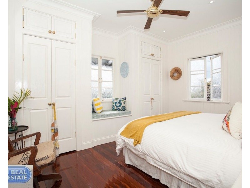 662 Oxley Avenue, Scarborough QLD 4020