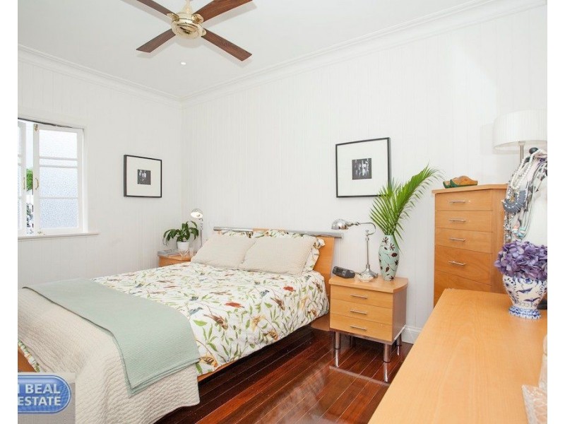 662 Oxley Avenue, Scarborough QLD 4020