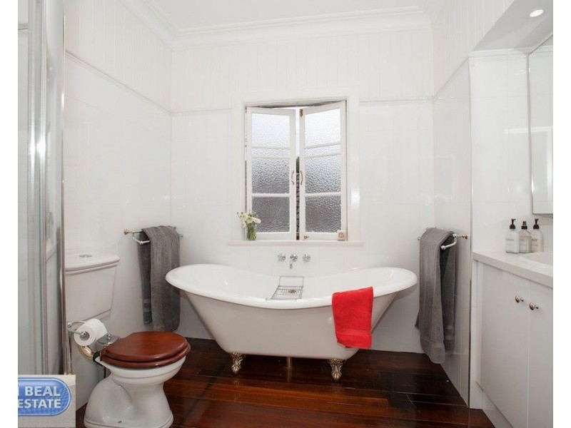 662 Oxley Avenue, Scarborough QLD 4020